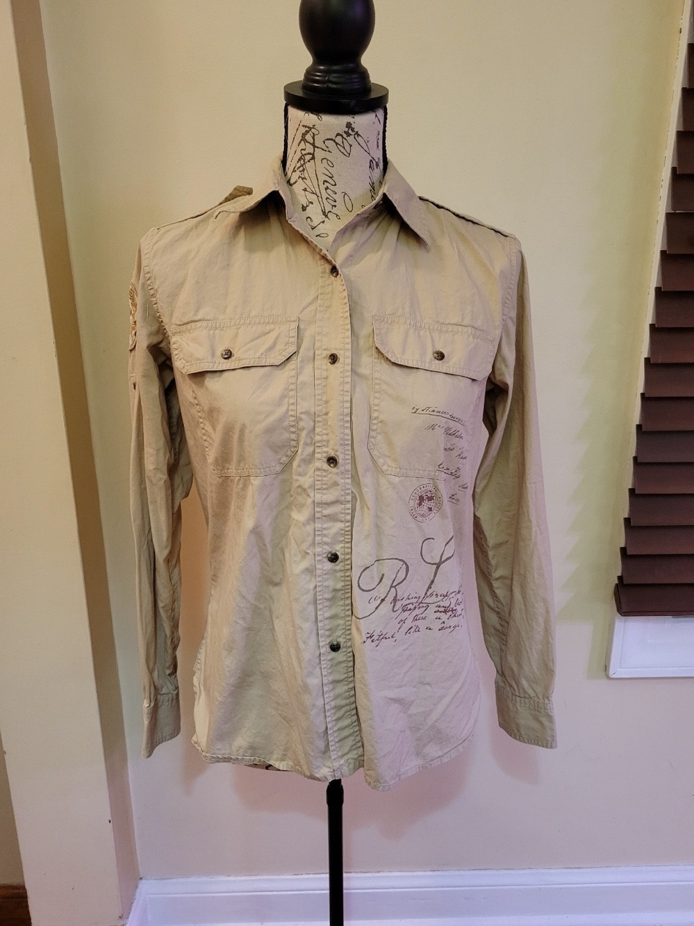 Lauren Ralph Lauren Light Beige Button-Up Shirt with Script Detail Size PS